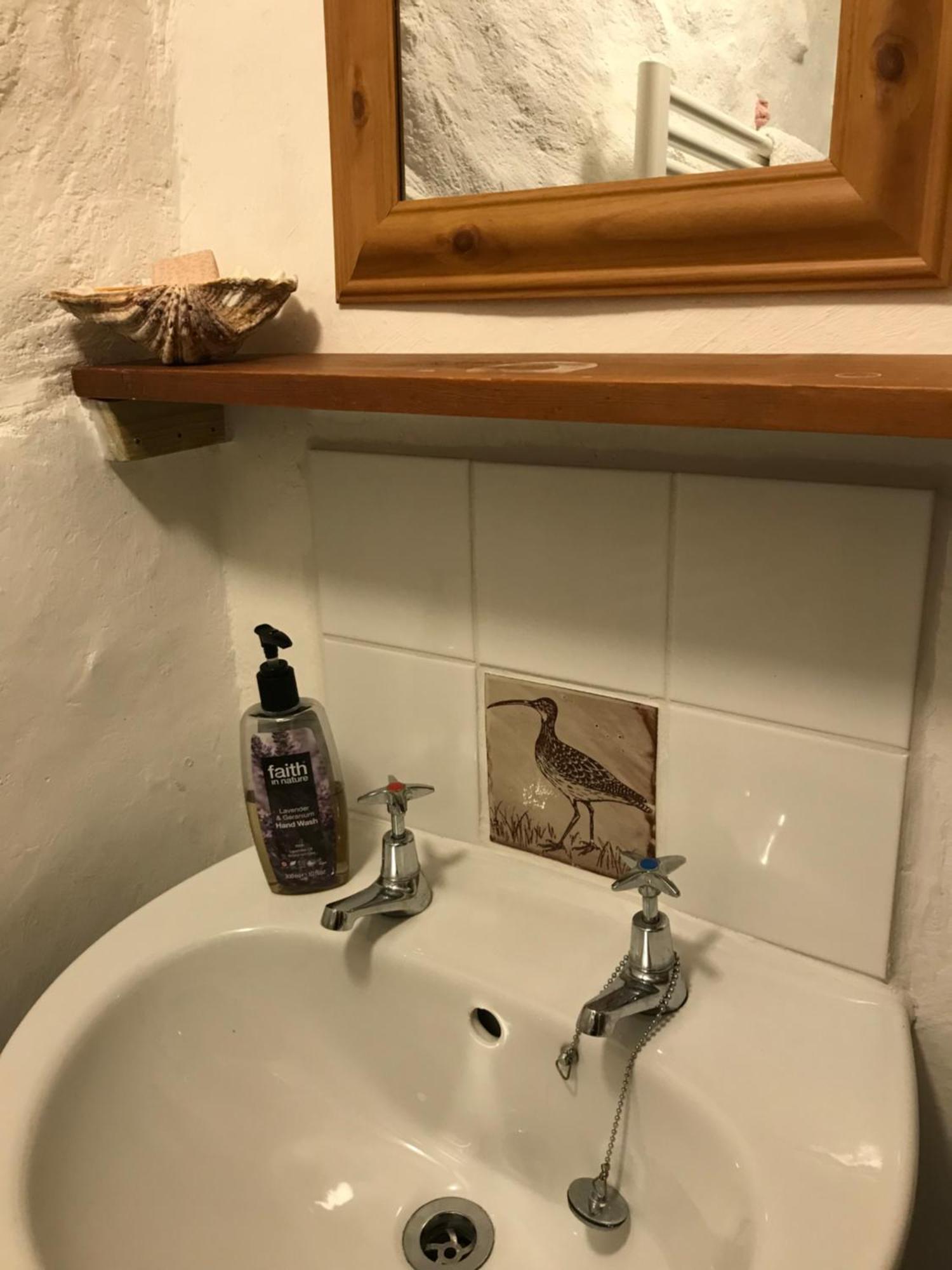 Appartamento Tiny Cosy Snug Manorowen Esterno foto